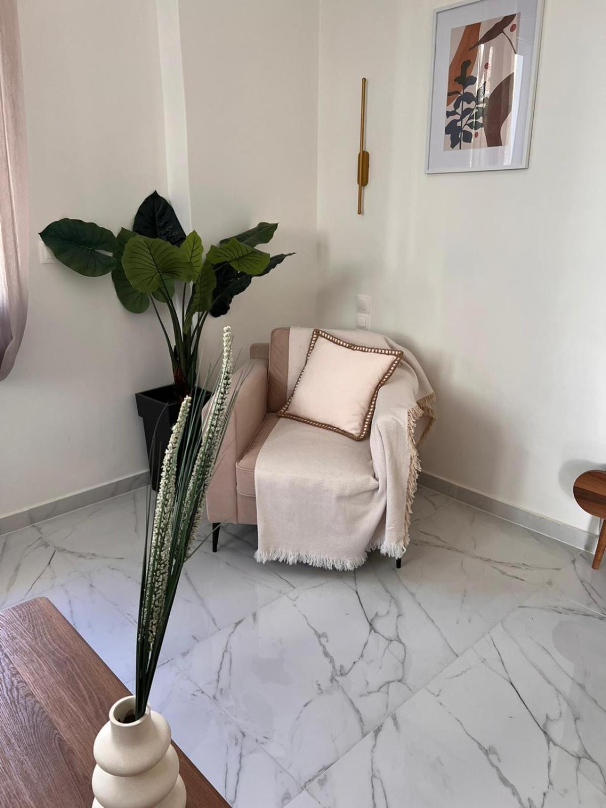 Modh Centre - Entire Apartment